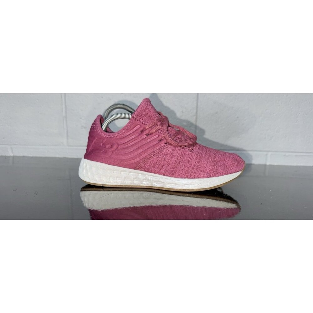 New Balance Fresh Foam Cruz Decon Womens Athletic Running Shoes Size 7.5 Pink